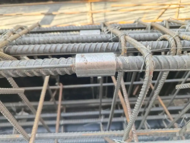 地下室防水新巴尔虎左钢筋套筒连接节点处理